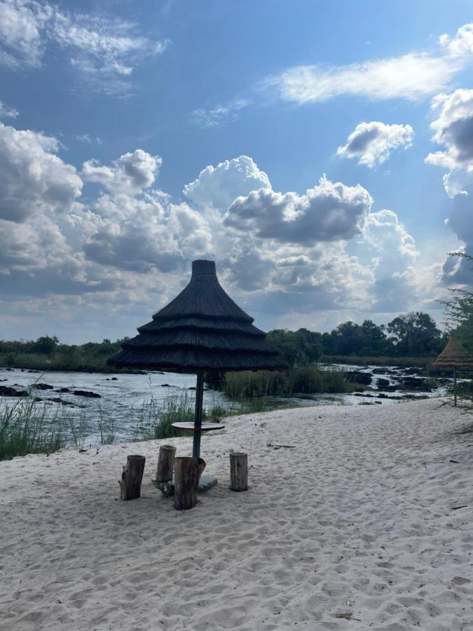 White Sands Lodge Divundu Eksteriør bilde